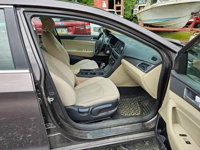 2015 HYUNDAI SONATA SE - 5NPE24AF7FH249935