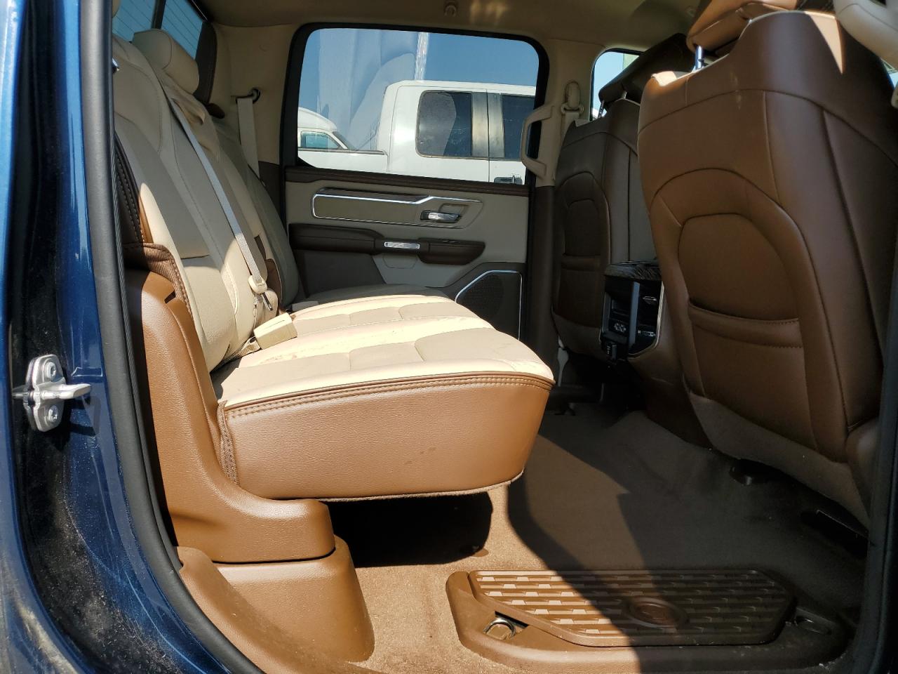 1C6SRFJTXLN407526 2020 Ram 1500 Laramie