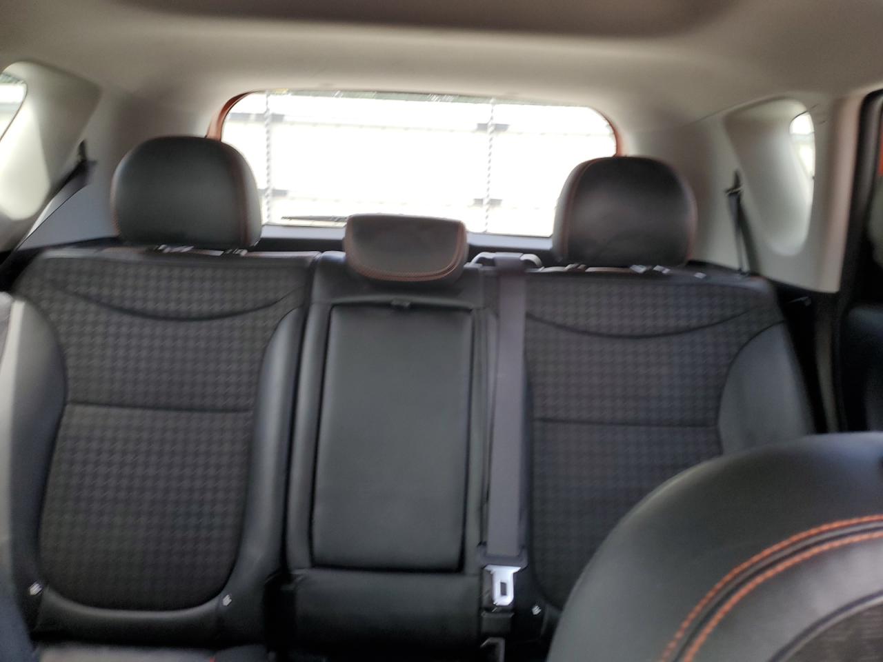 KNDJX3AA7J7568831 2018 Kia Soul !