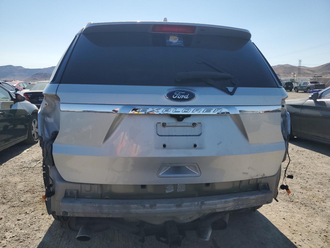 1FM5K7B85HGD55854 2017 Ford Explorer