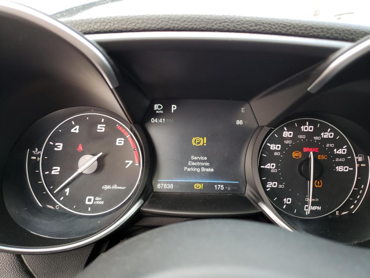 ZARFAEDN5H7541919 2017 Alfa Romeo Giulia Q4