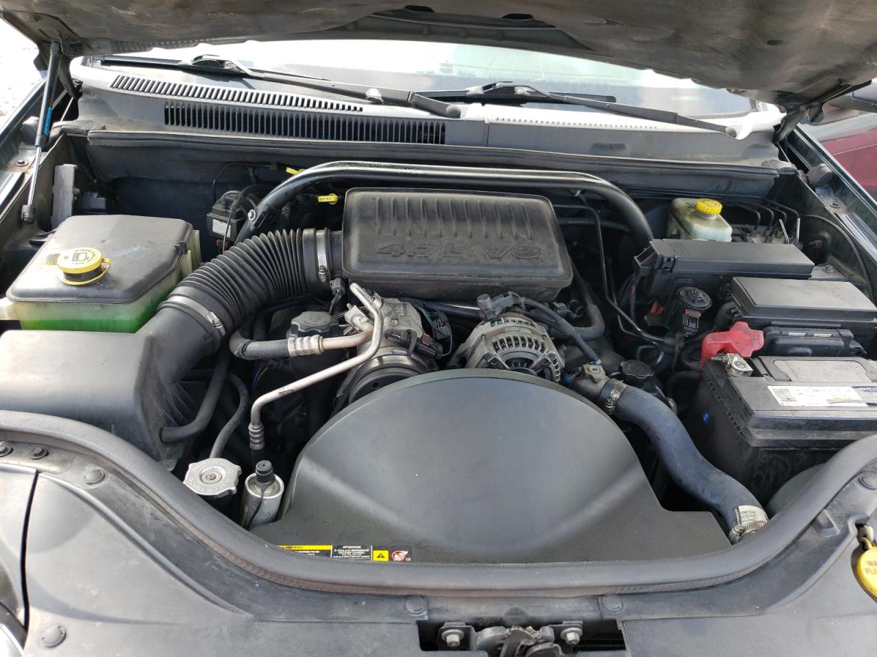 1J4HR48N85C555147 2005 Jeep Grand Cherokee Laredo