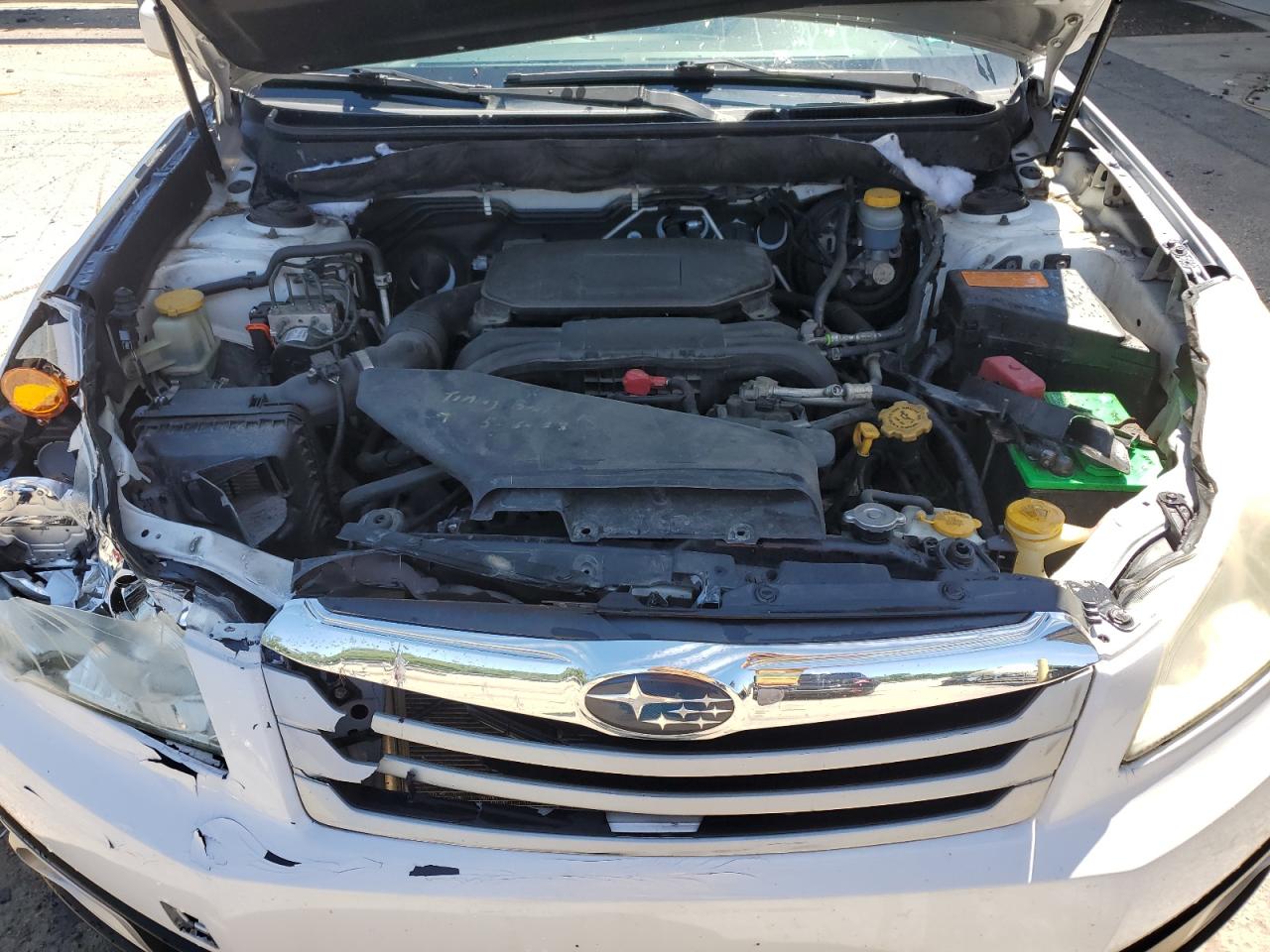 4S4BRCGC3B3431414 2011 Subaru Outback 2.5I Premium