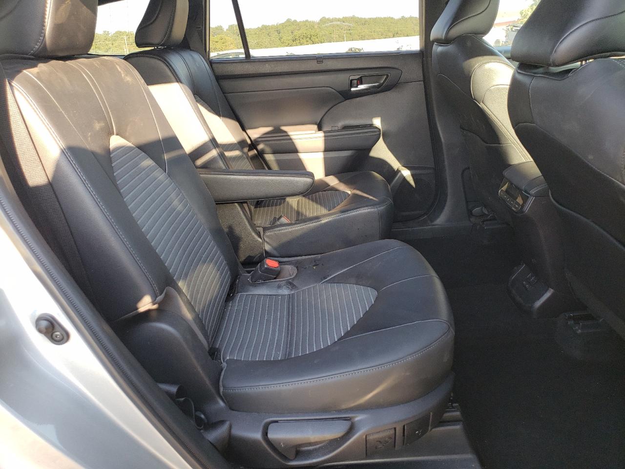 5TDLZRBH5NS219616 2022 Toyota Highlander Xse