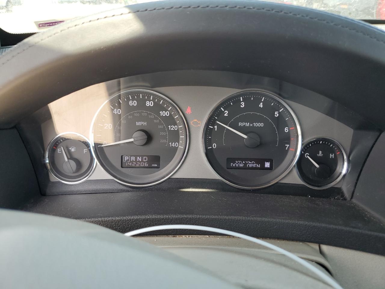 1J4RR5GTXAC111692 2010 Jeep Grand Cherokee Limited