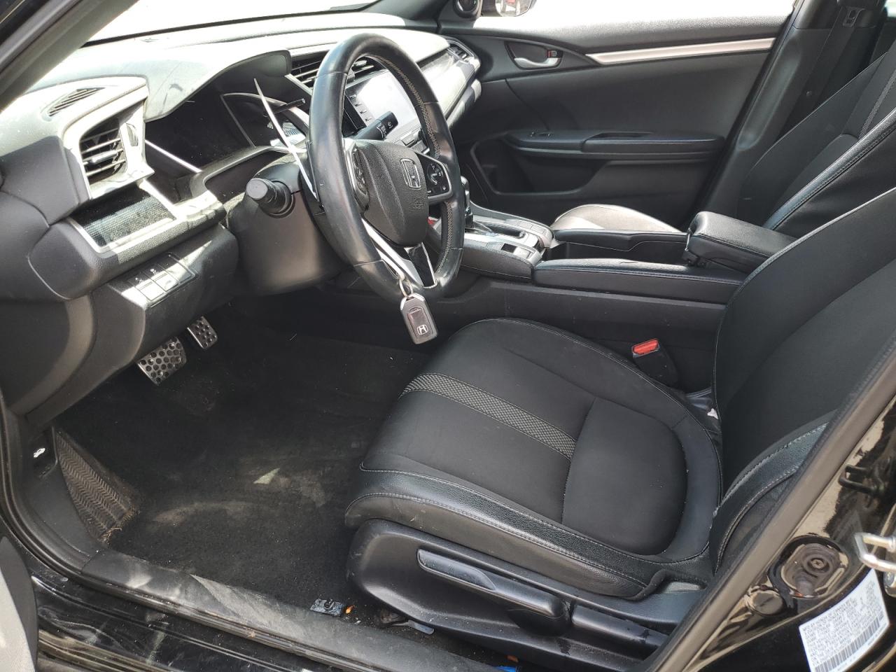 2HGFC2F87LH525780 2020 Honda Civic Sport
