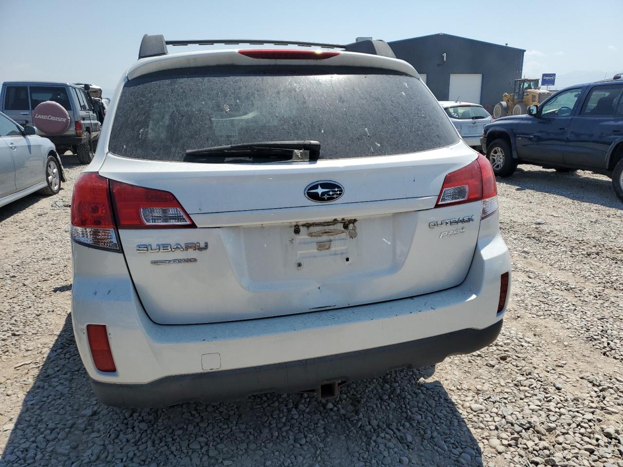 4S4BRBCC8B3423583 2011 Subaru Outback 2.5I Premium