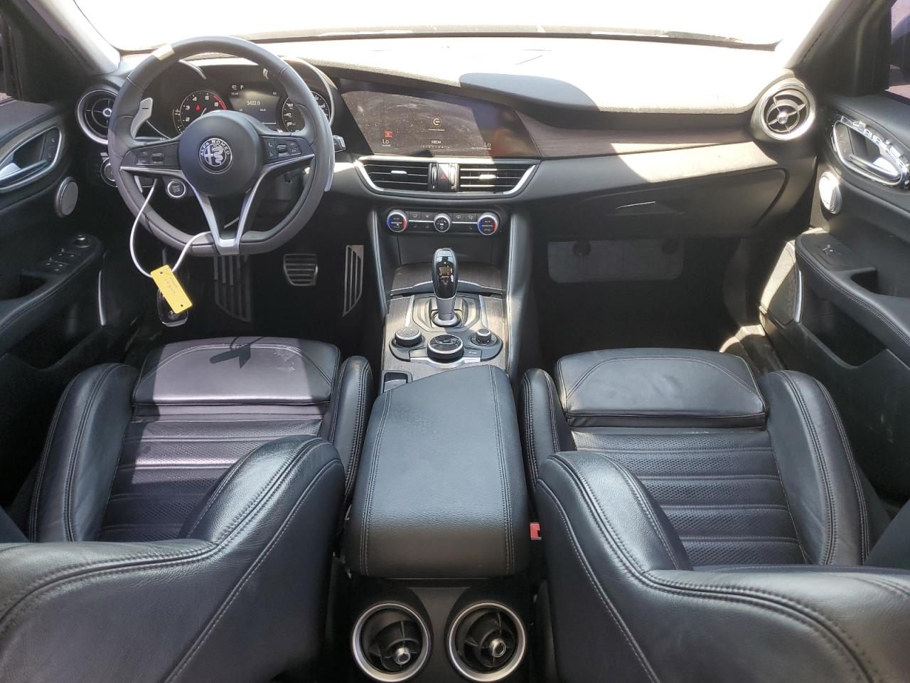 ZARFAECNXH7552092 2017 Alfa Romeo Giulia Ti