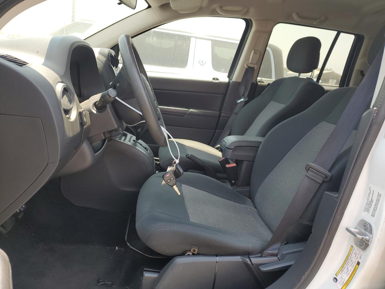 1C4NJCBB4CD687273 2012 Jeep Compass Sport