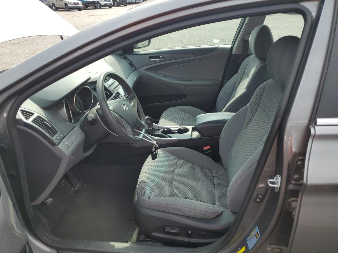 5NPEB4AC3BH082795 2011 Hyundai Sonata Gls