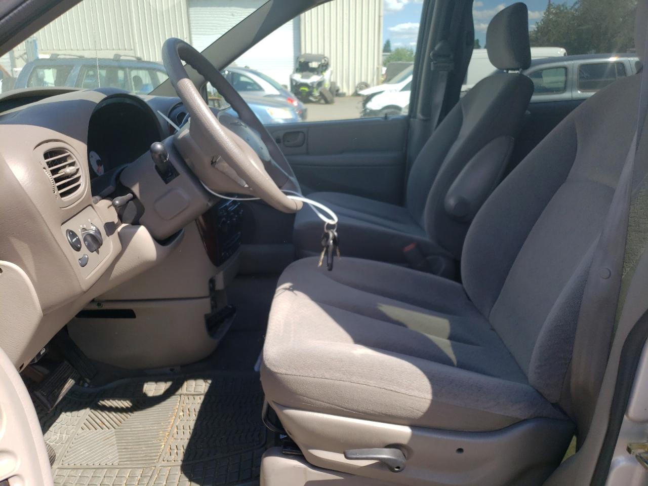 2C8GP44343R144357 2003 Chrysler Town & Country Lx