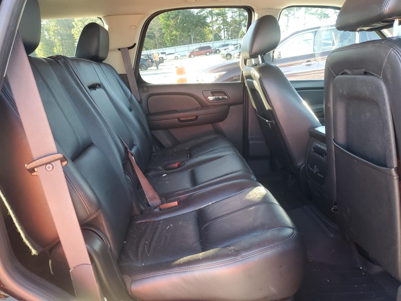 1GNSCBE01BR149995 2011 Chevrolet Tahoe C1500 Lt