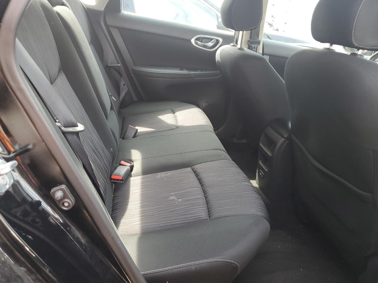 3N1AB7AP1KY401071 2019 Nissan Sentra S