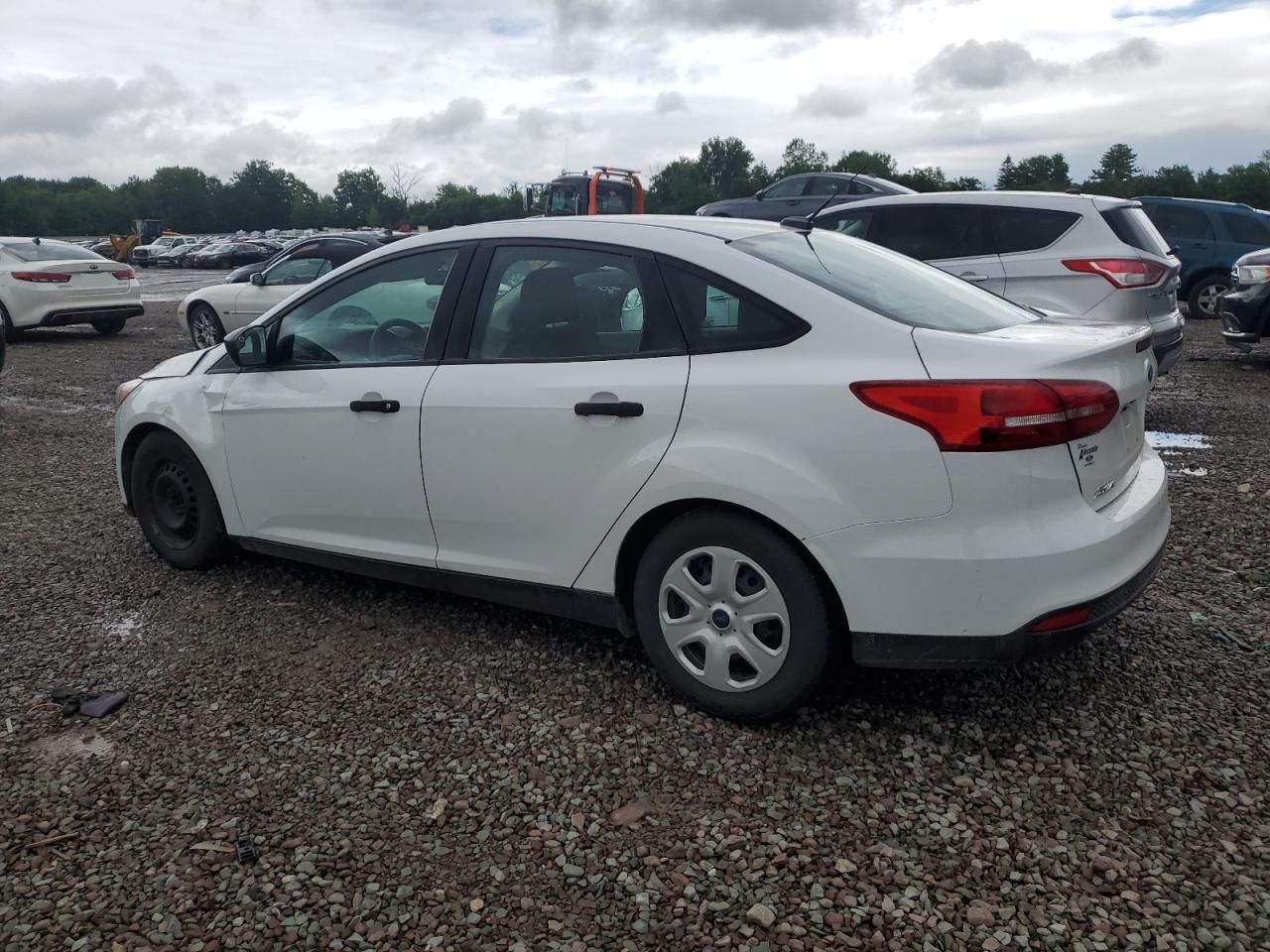 1FADP3E20GL354785 2016 Ford Focus S