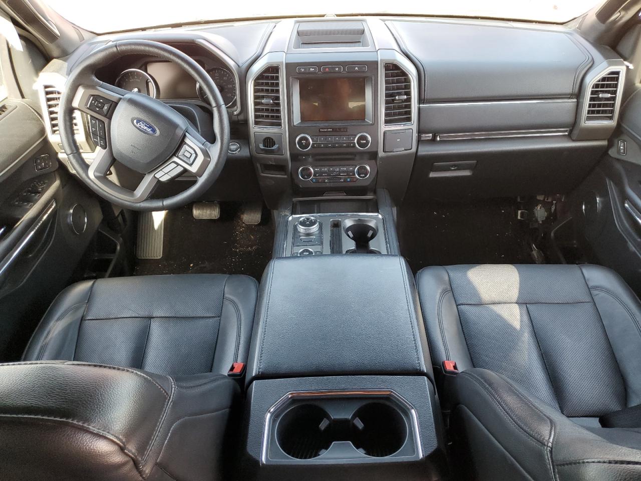 1FMJU1JT4JEA49113 2018 Ford Expedition Xlt