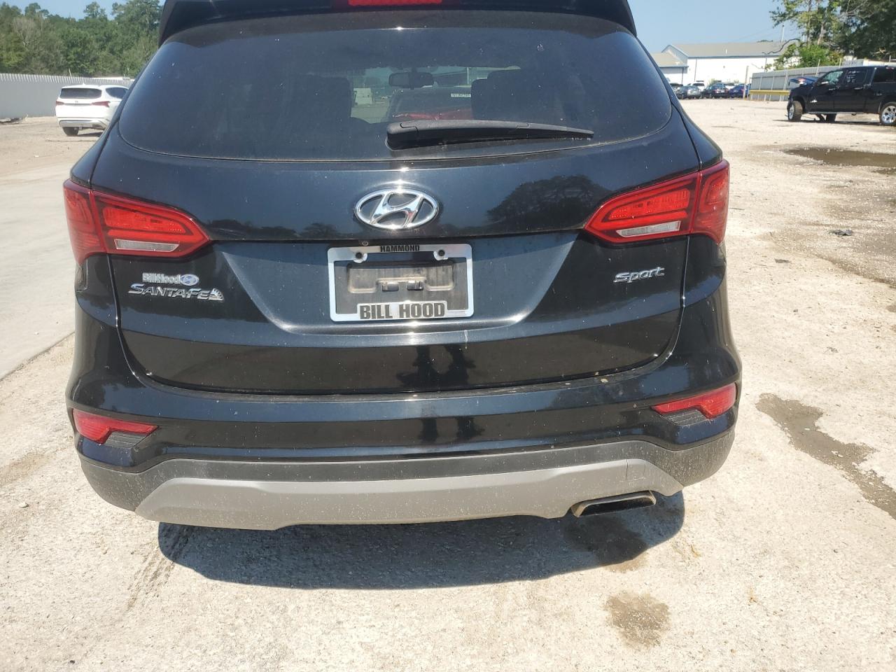 2017 Hyundai Santa Fe Sport vin: 5XYZU3LB9HG432196