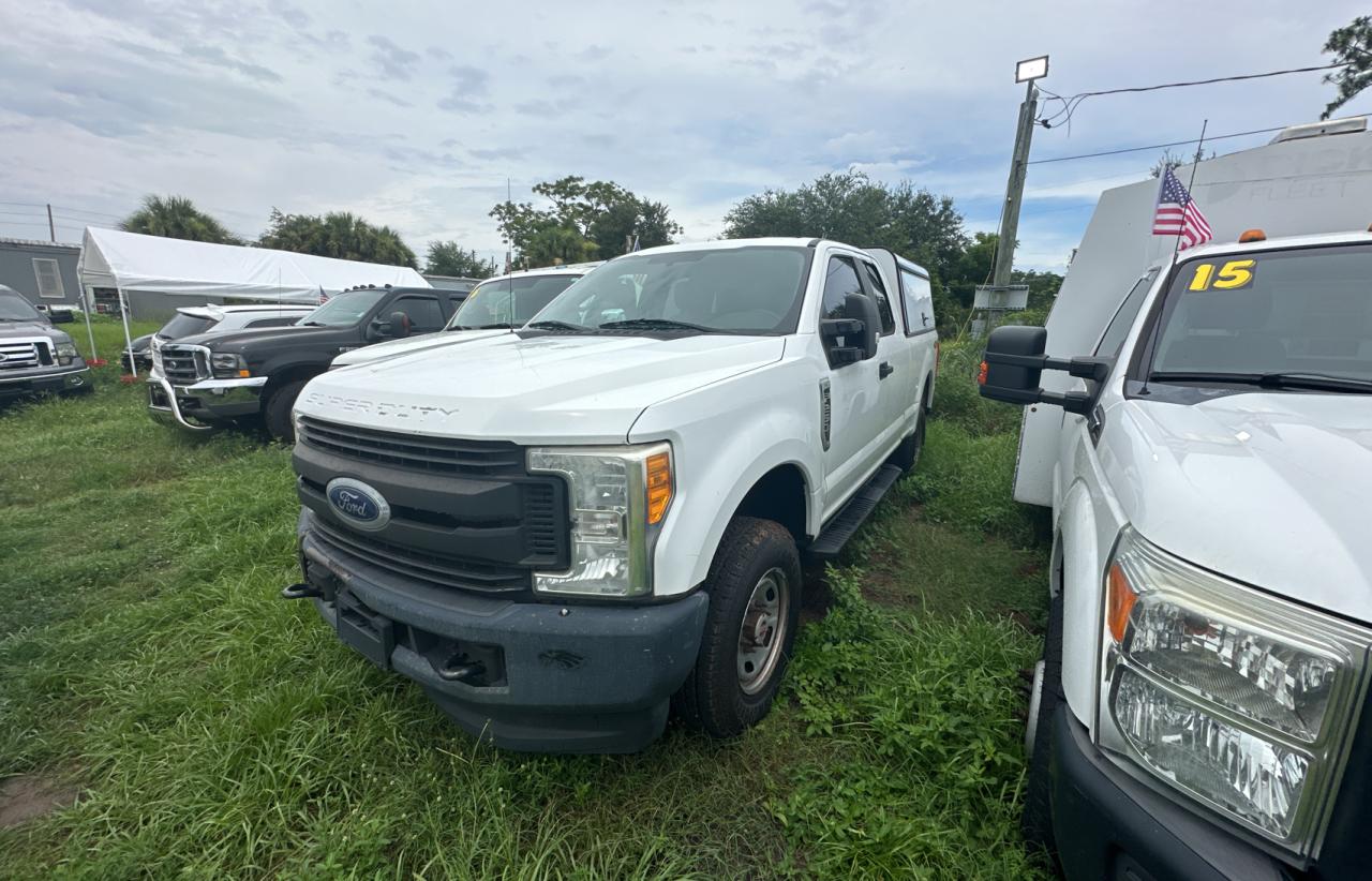 2017 Ford F250 Super Duty vin: 1FT7X2B68HED72112