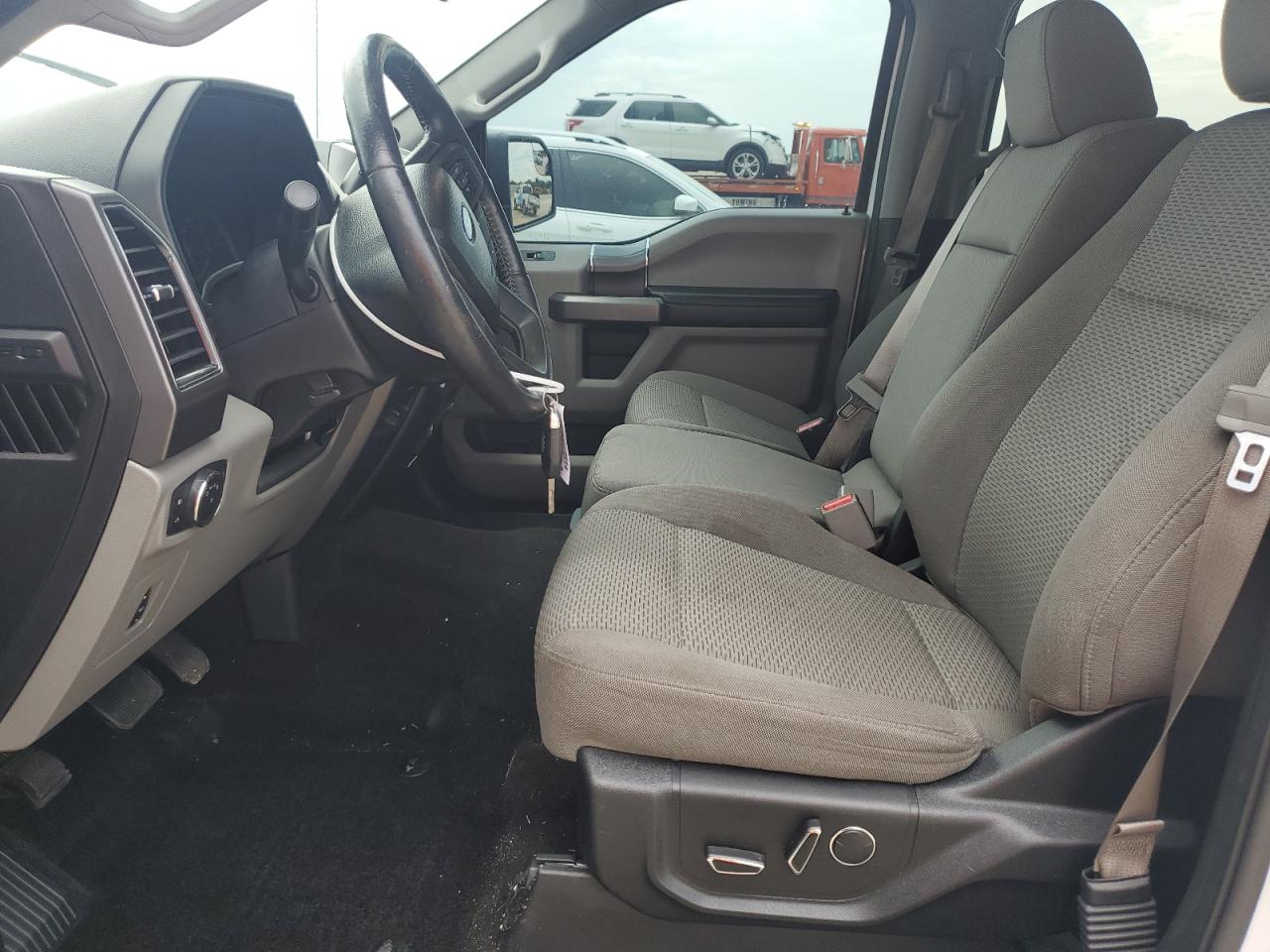 1FTEW1CGXHKE33893 2017 Ford F150 Supercrew