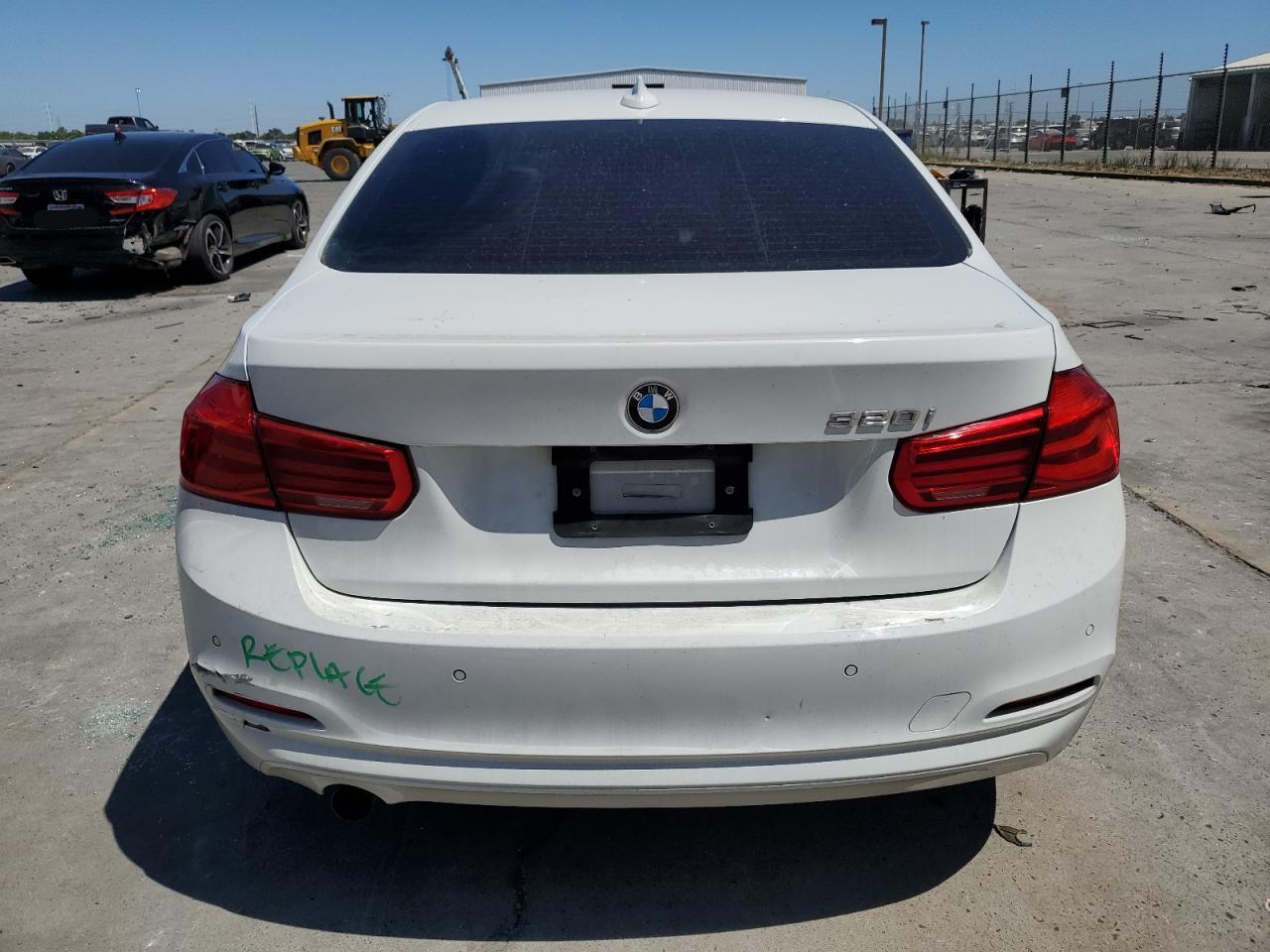 WBA8A9C5XGK615744 2016 BMW 320 I