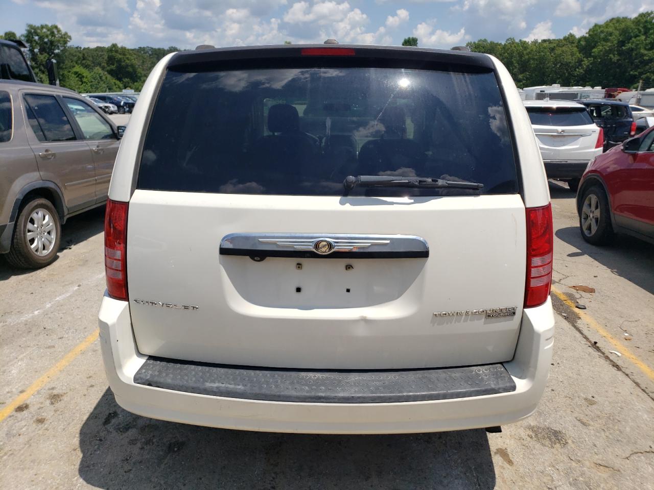 2A4RR5D17AR351258 2010 Chrysler Town & Country Touring