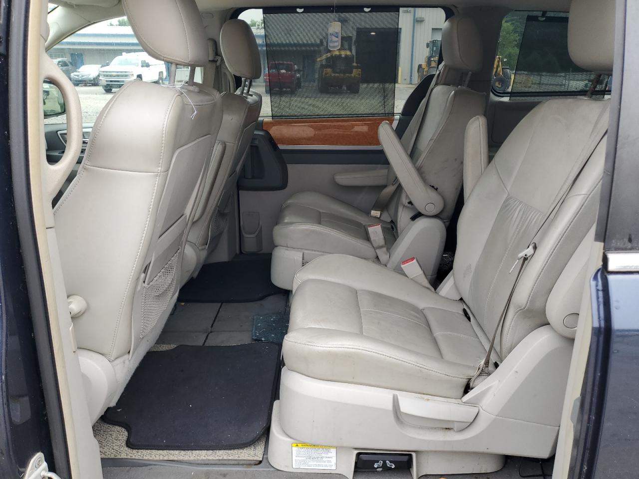 2A8HR64X98R728896 2008 Chrysler Town & Country Limited