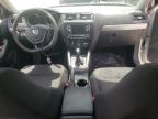 VOLKSWAGEN JETTA SE photo