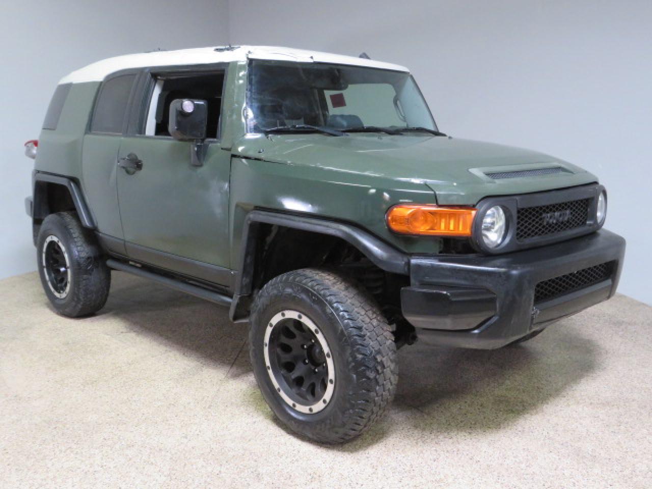 2014 Toyota Fj Cruiser vin: JTEBU4BF7EK186066