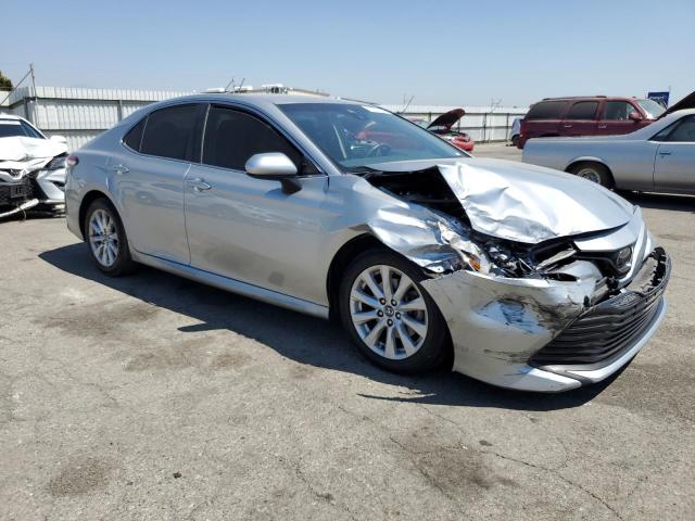 VIN 4T1B11HKXJU510637 2018 Toyota Camry, L no.4