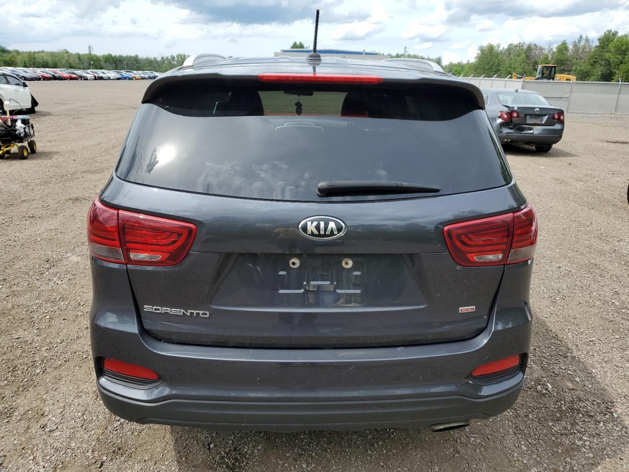 5XYPGDA36KG455961 2019 Kia Sorento L