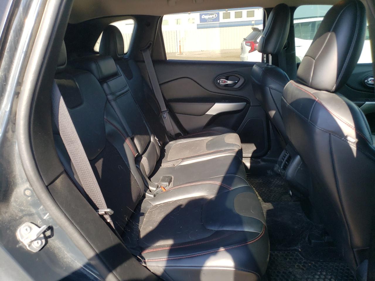 1C4PJMBS8HW637986 2017 Jeep Cherokee Trailhawk