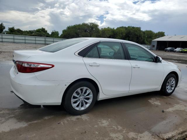 VIN 4T4BF1FK0FR500829 2015 Toyota Camry, LE no.3