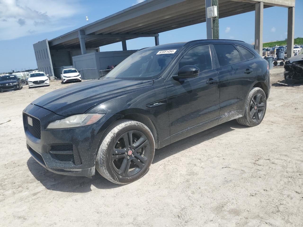 2017 Jaguar F-Pace R - Sport vin: SADCL2BV9HA067957