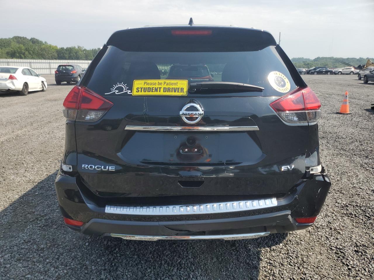 KNMAT2MT0HP561281 2017 Nissan Rogue S