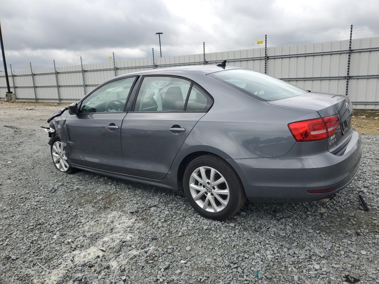 Lot #2718442241 2015 VOLKSWAGEN JETTA SE