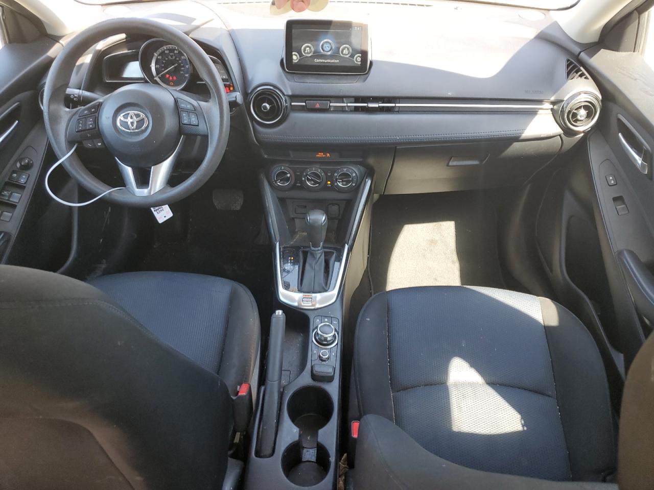 3MYDLBYVXHY161401 2017 Toyota Yaris Ia