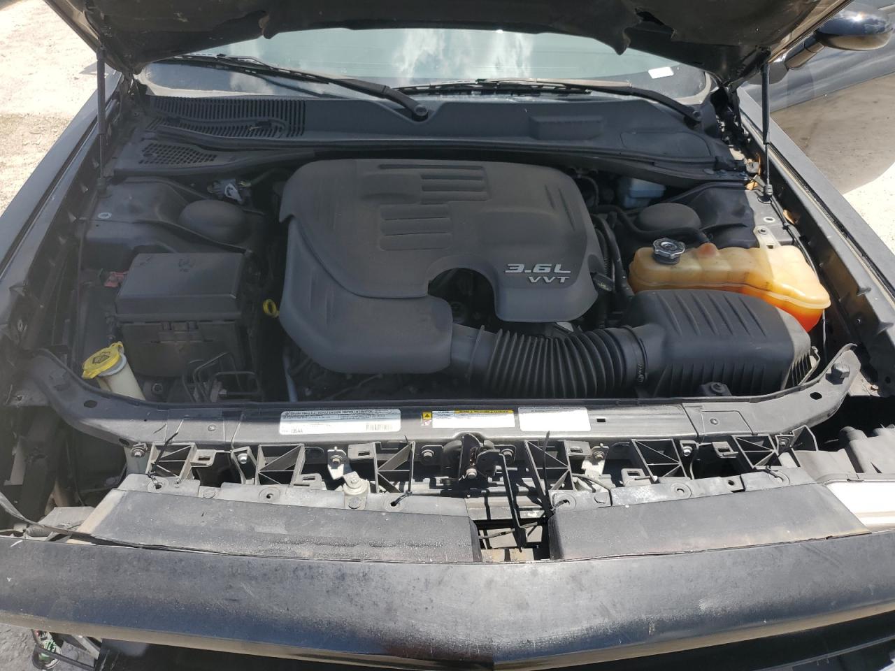 2B3CJ4DG5BH512958 2011 Dodge Challenger