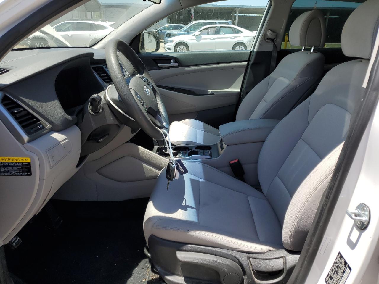 KM8J23A40HU411013 2017 Hyundai Tucson Se