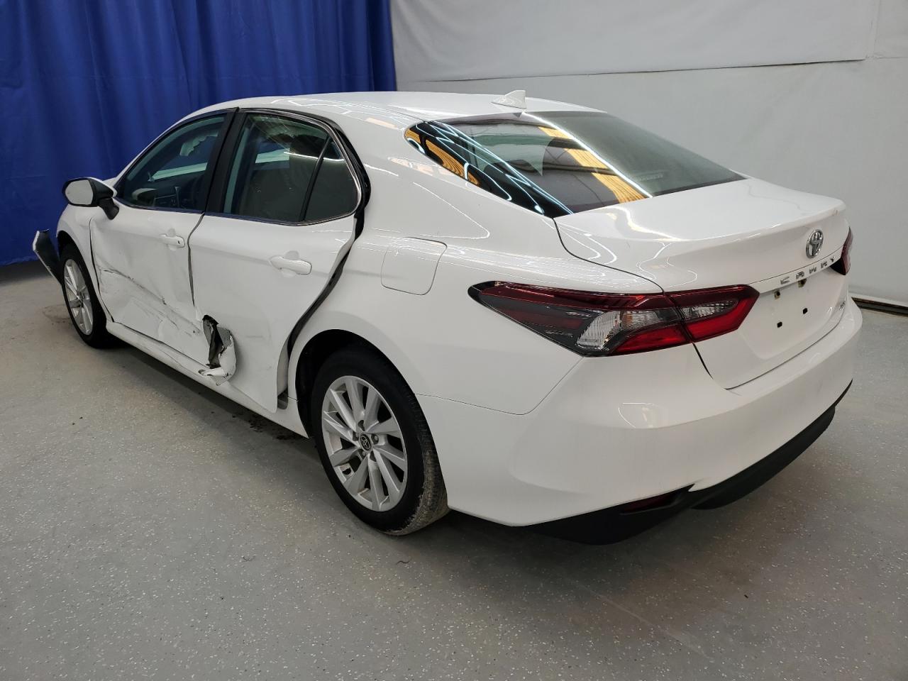 Lot #2696502036 2023 TOYOTA CAMRY LE