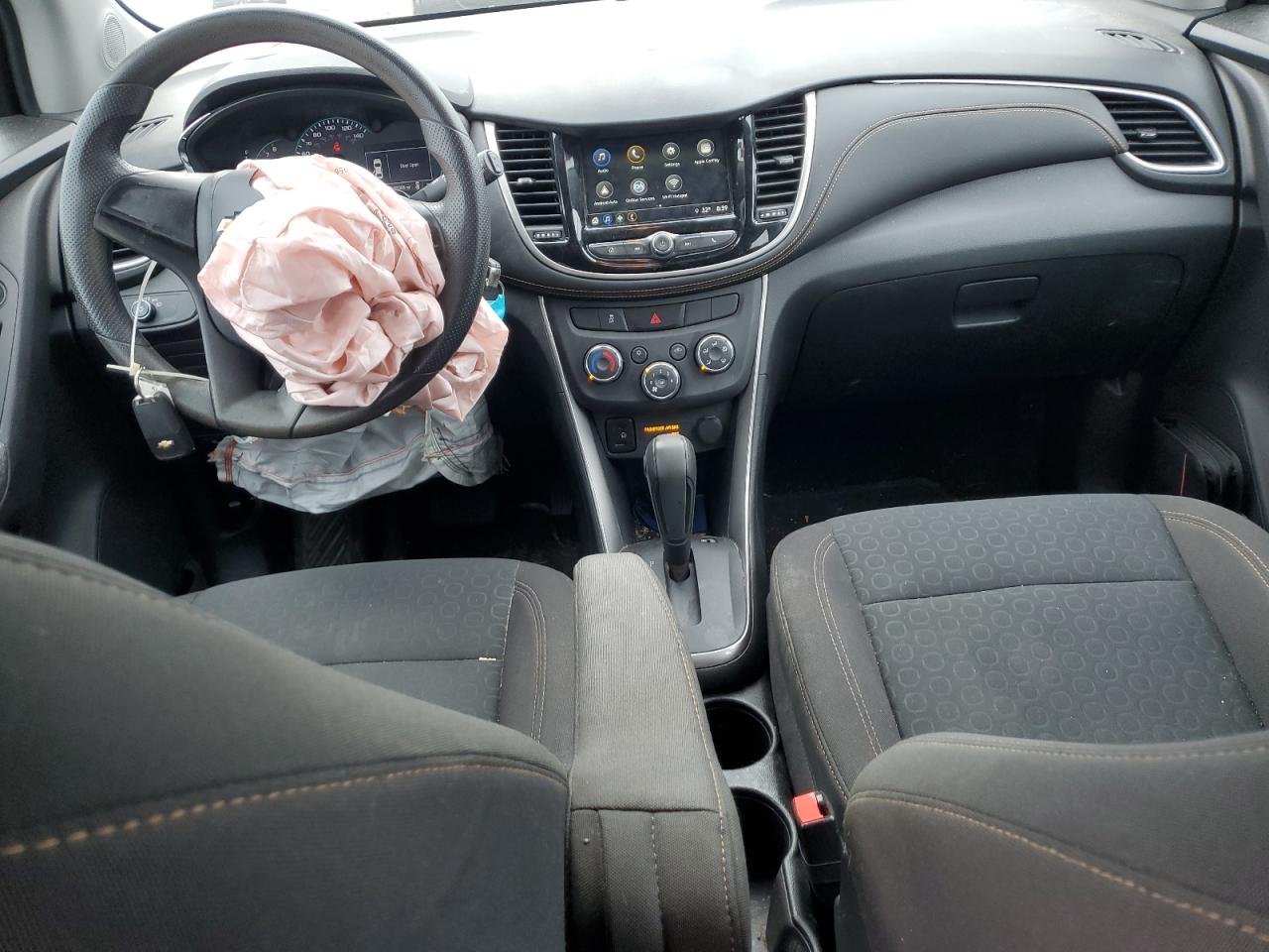 KL7CJKSB3JB621823 2018 Chevrolet Trax Ls