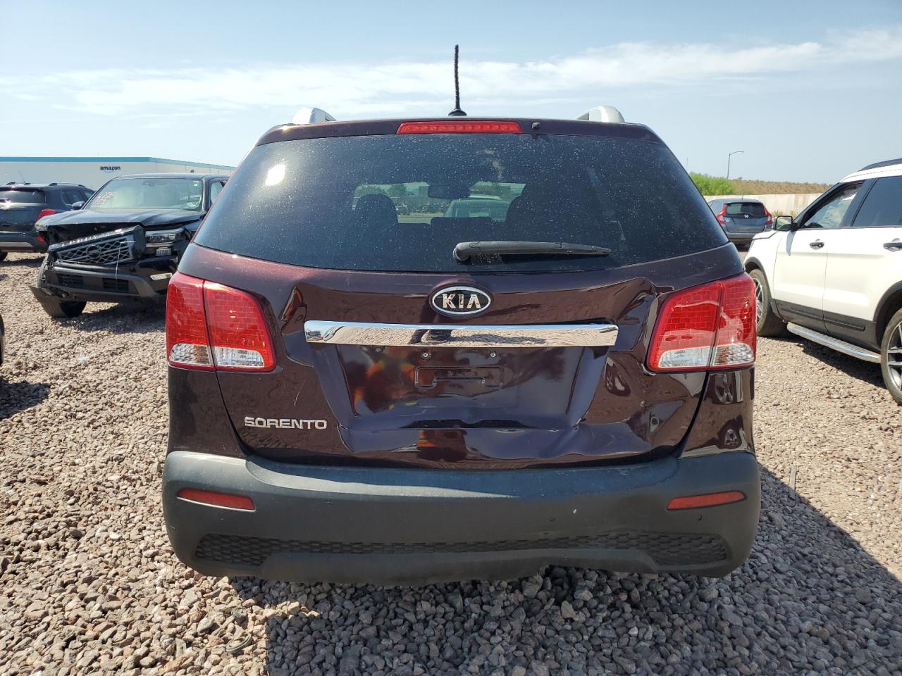 5XYKT3A16BG185158 2011 Kia Sorento Base