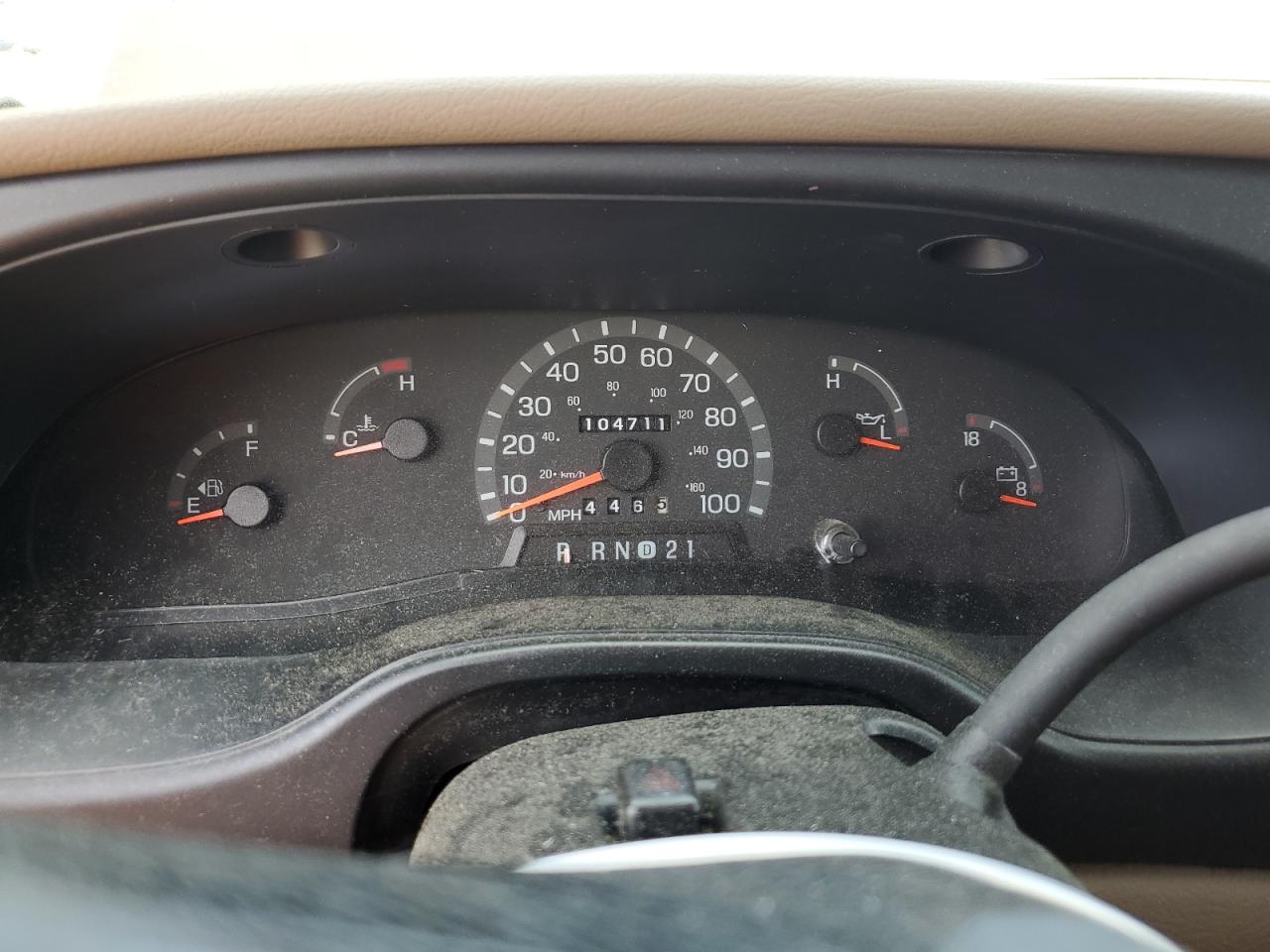 1FDRE14W51HA62294 2001 Ford Econoline E150 Van