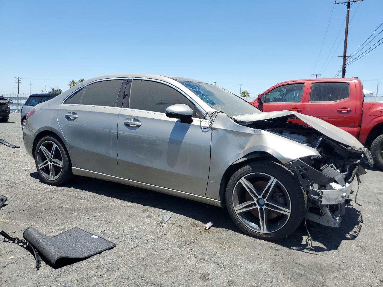 2019 Mercedes-Benz A 220 vin: WDD3G4EB3KW002552