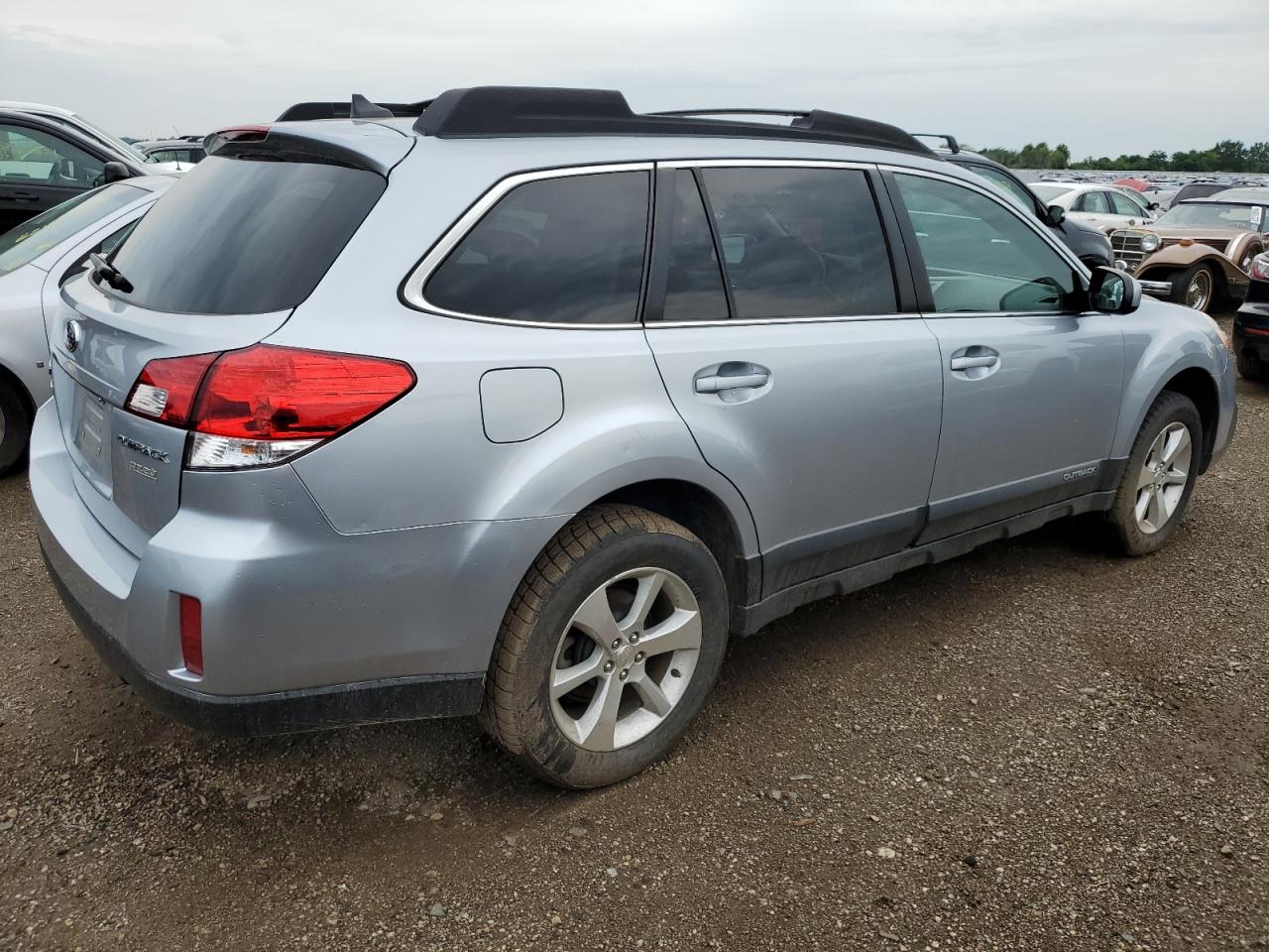 2013 Subaru Outback 2.5I Limited vin: 4S4BRBJC7D3211845