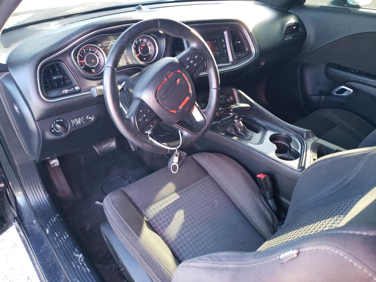 2C3CDZAG9GH107382 2016 Dodge Challenger Sxt