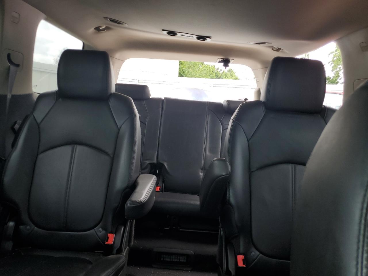 1GKKVSED9BJ259332 2011 GMC Acadia Slt-2