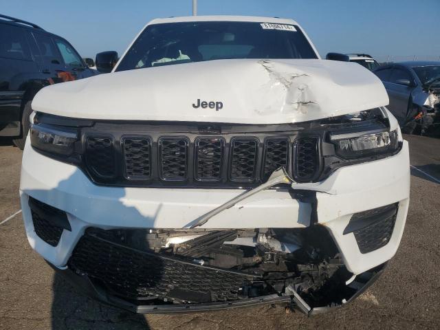 VIN 1C4RJHAG7RC704769 2024 Jeep Grand Cherokee, Laredo no.5