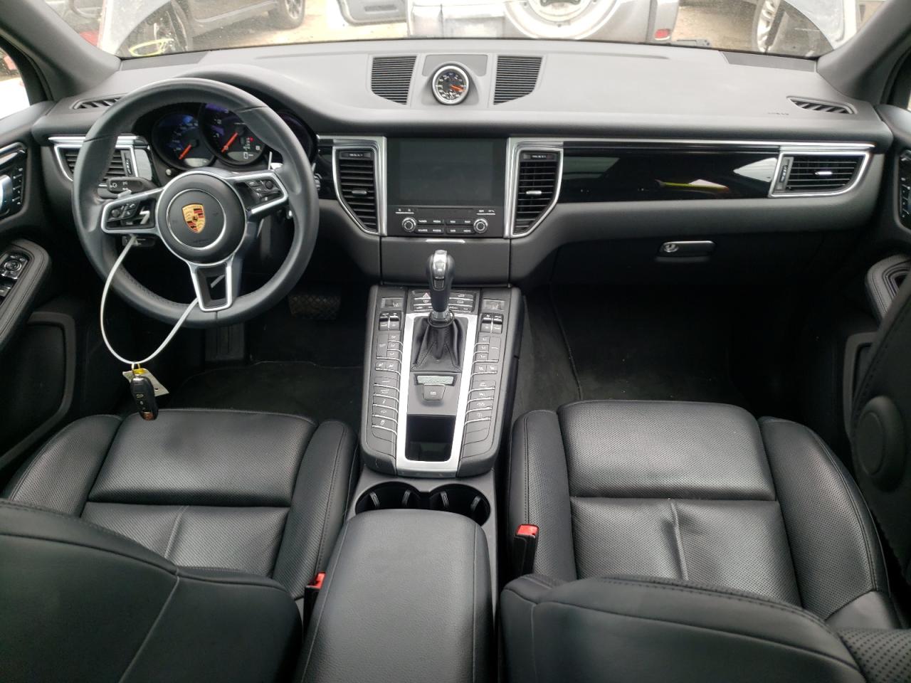 WP1AA2A5XJLB23312 2018 Porsche Macan