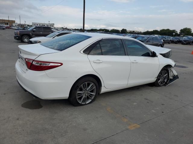 VIN 4T1BF1FK4GU155123 2016 Toyota Camry, LE no.3