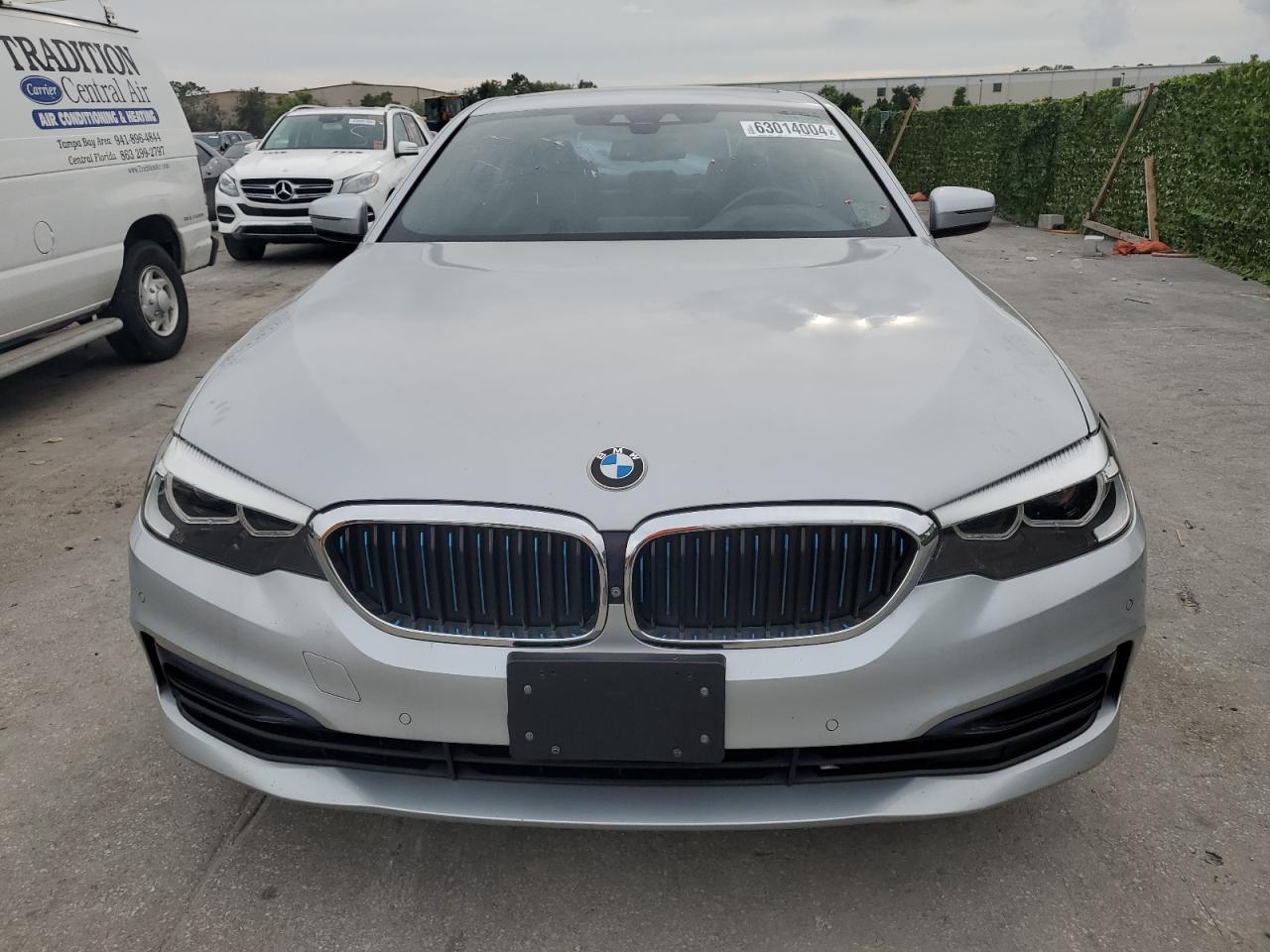 2019 BMW 530E vin: WBAJA9C58KB388970