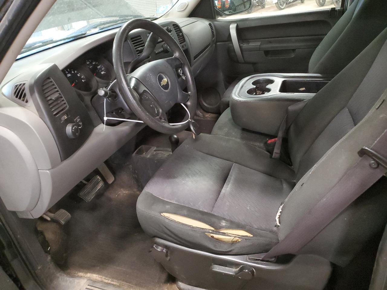 3GCPKREA0BG236189 2011 Chevrolet Silverado K1500 Ls